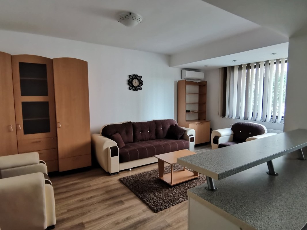 2 camere mobilat complet