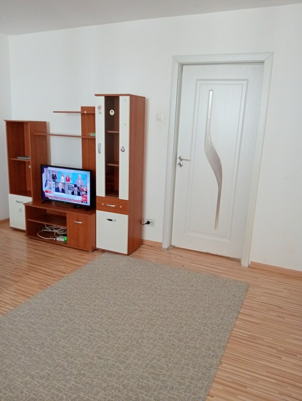 Garsonieră de închiriat